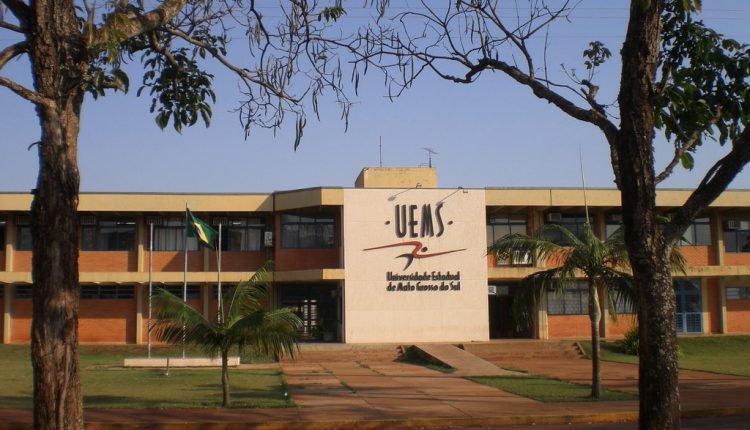 UEMS abre vagas para professores em sete cidades
