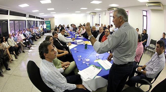 Após entregar mais de 200 construções inacabadas de gestões anteriores, Reinaldo inicia plano para novas obras em MS