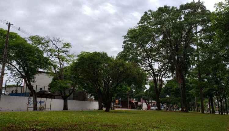 Sábado terá pancadas de chuva e temperatura mínima é de 22ºC em MS