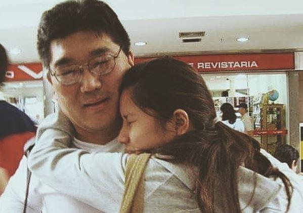 Campo-grandense faz campanha nas redes sociais para encontrar o pai no Japão depois de quase 10 anos