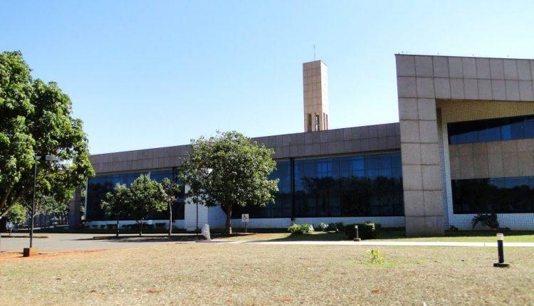 Delegacia da Receita encerra inscrições para peritos