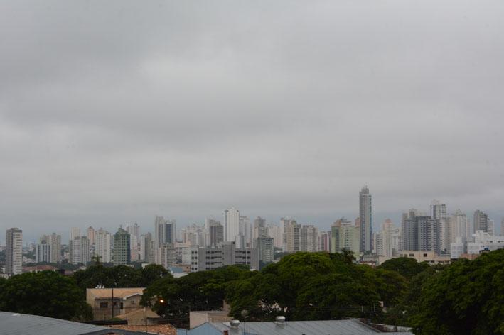 Temperatura cai, mas fim de semana deve ser de calor