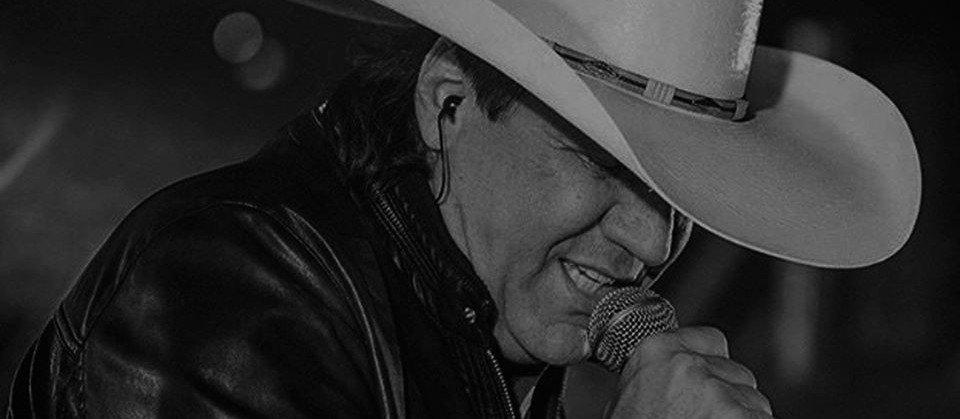VÍDEO: Cantor Juliano Cesar morre durante show no Paraná