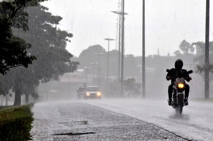 Chuva deve continuar todos os dias, até 21 de janeiro