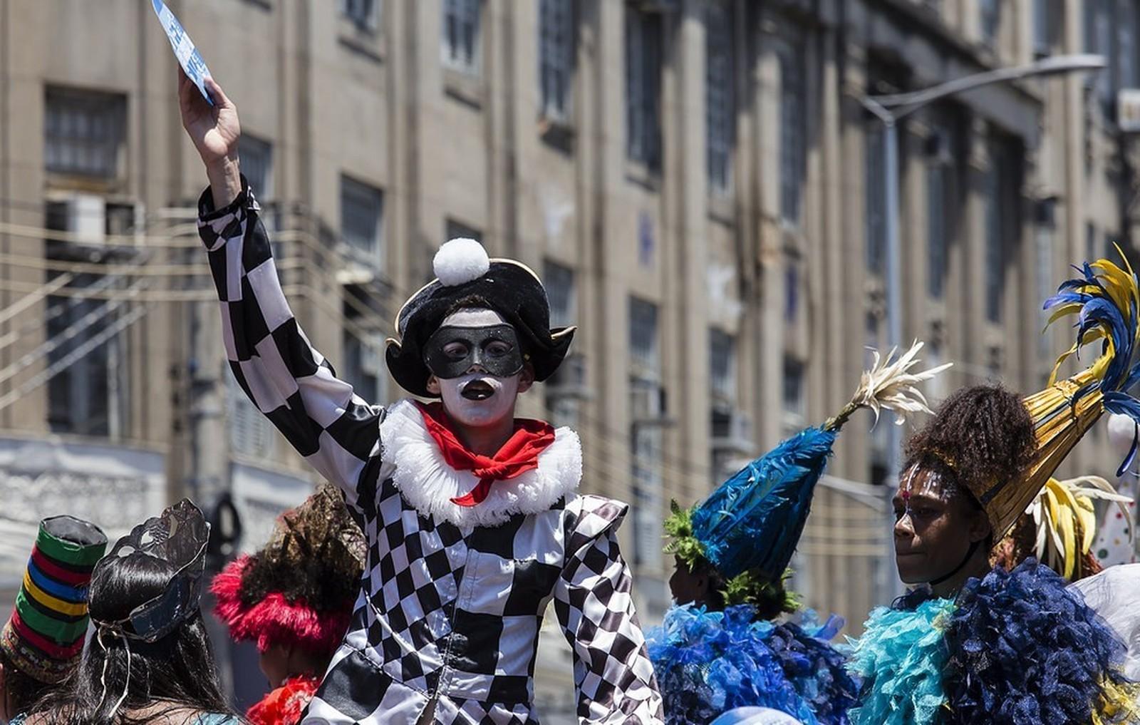 Rio de Janeiro antecipa folia de Carnaval