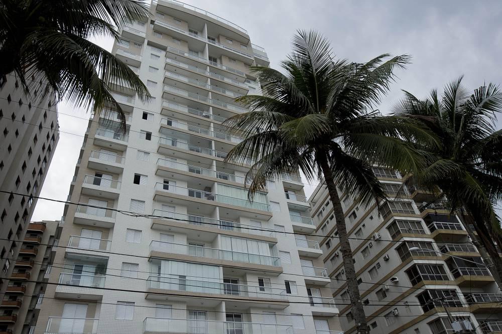 Tríplex do Guarujá vai a leilão, decide Sergio Moro