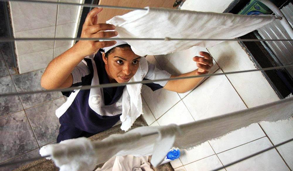 Projeto de Lei institui multa para quem descumprir direitos do trabalhador doméstico