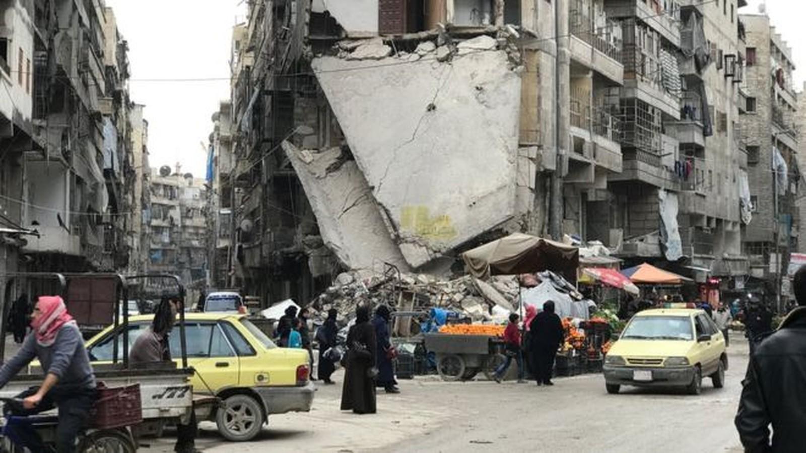 Sírios iniciam a difícil tarefa de reconstruir Aleppo