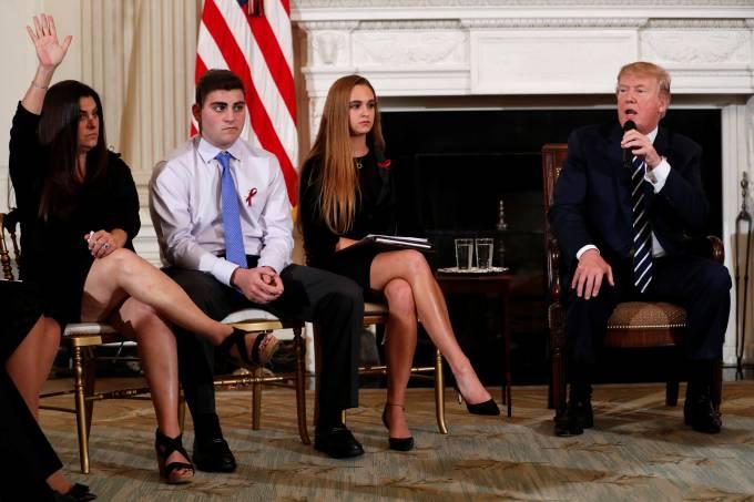 Trump defende uso de armas por professores