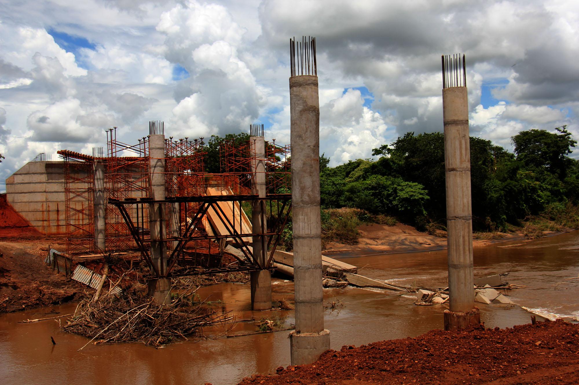 Ponte sobre o Rio Santo Antônio será entregue mês que vem
