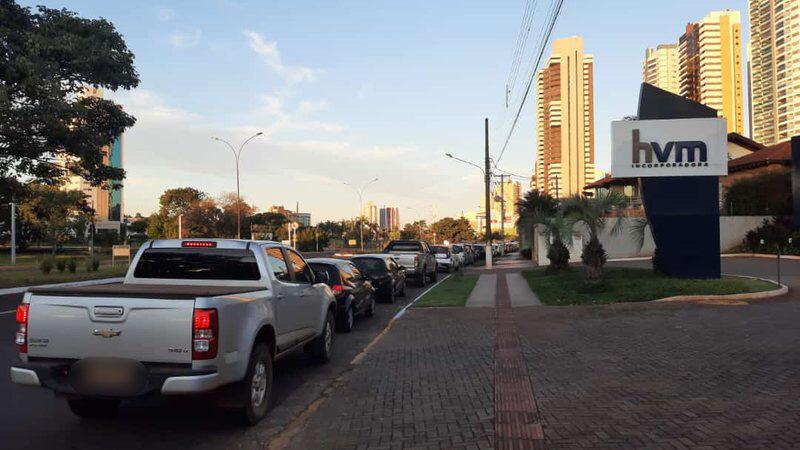 Campo Grande aplica 2ª dose da Coronavac e pontos de vacinação amanhecem com fila