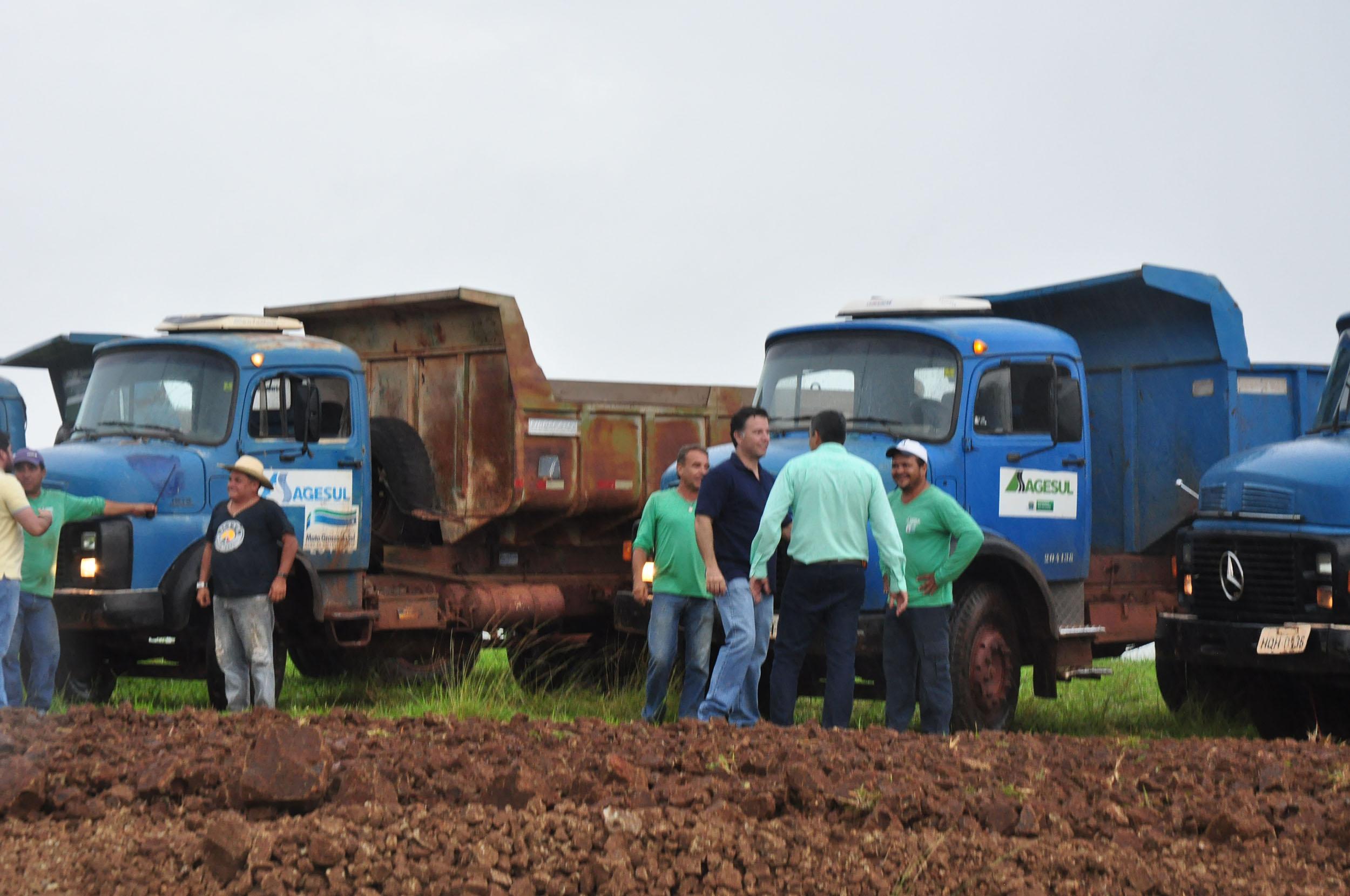Em Jardim, chuvas atrapalham conclusão de acesso alternativo à Ponte do Rio dos Velhos