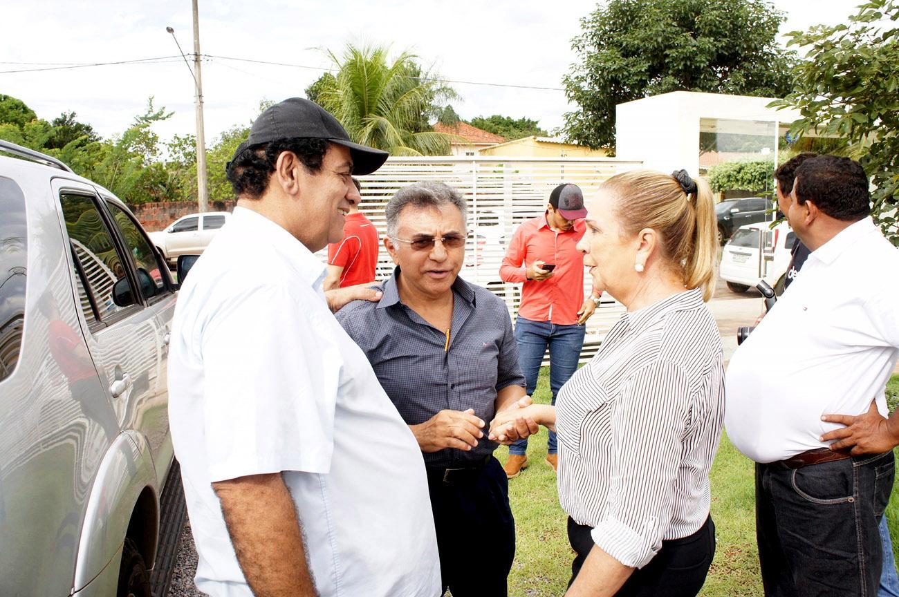 Dr. Odilon de Oliveira vem à Bela Vista e abona a filiação de Sueli Loureiro