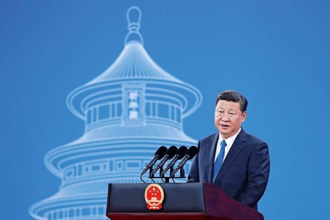 Congresso chinês acaba com limite de mandatos
