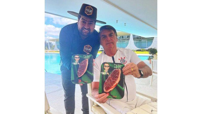 Churrasco de Dia das Mães de Bolsonaro teve picanha de R$ 1,7 mil o quilo