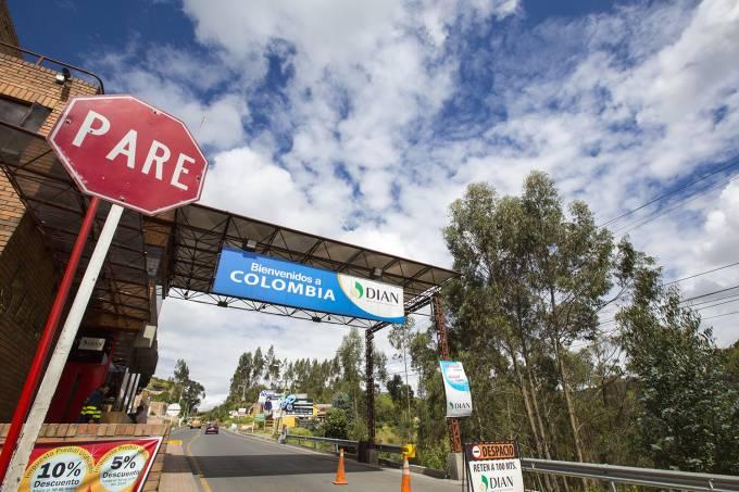 Dissidência das Farc sequestrou jornalistas do Equador, diz Colômbia