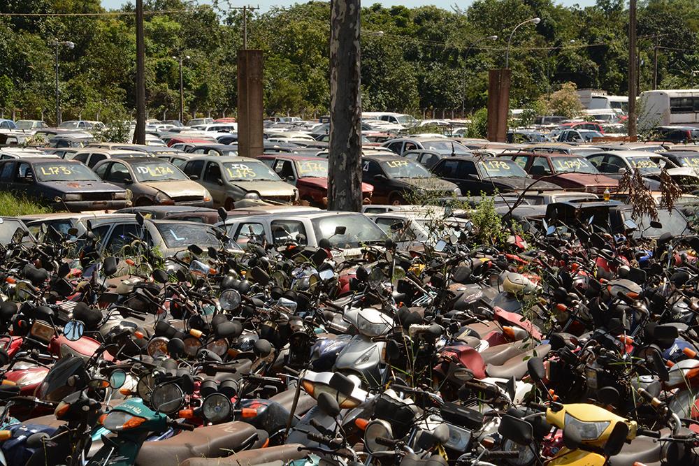 Detran pode levar 6 meses para leiloar todos os veículos