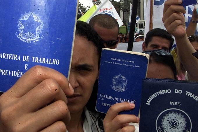 Renda média do trabalhador diminui R$ 14