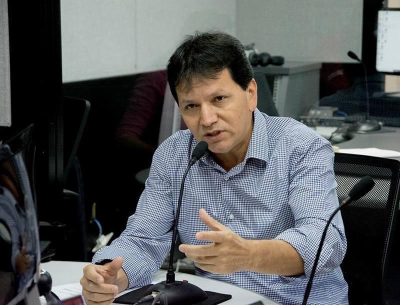 Frigorífico de Antônio João será abastecido com gado de vários municípios da região