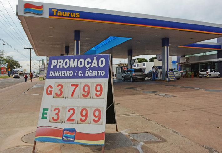 Vendas de combustíveis caem até 30% nos postos do Estado