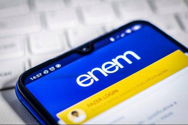 MCE admite não ter verba para Enem e bolsas