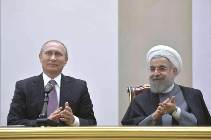 Rússia e China movimentam fichas para manter negócios com o Irã