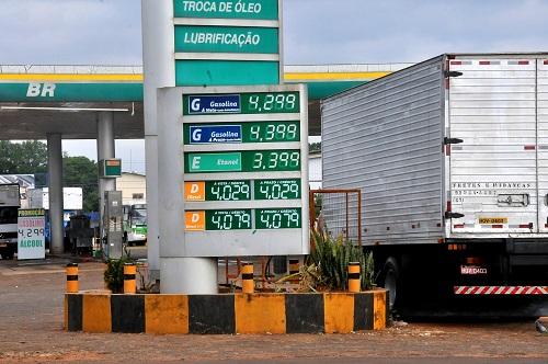 Após MP do diesel, preço caiu só R$ 0,07 nos postos