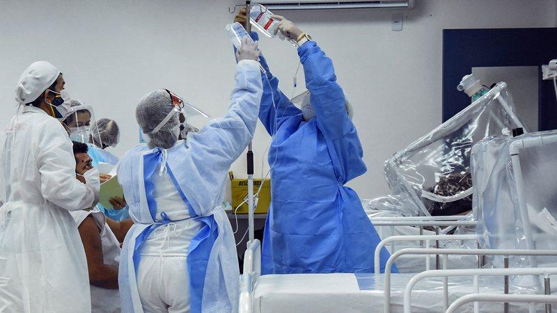 OMS: número de mortes por covid no mundo é até 3 vezes maior que dados oficiais