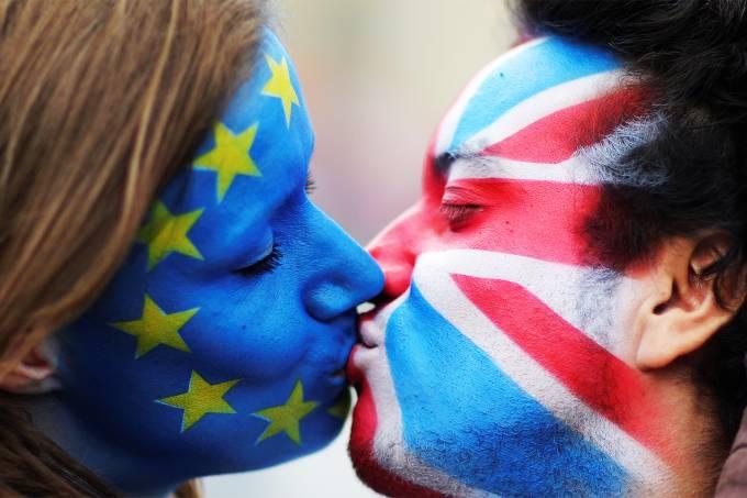 Promulgada lei sobre saída do Reino Unido da União Europeia