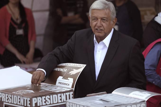 López Obrador é eleito presidente do México